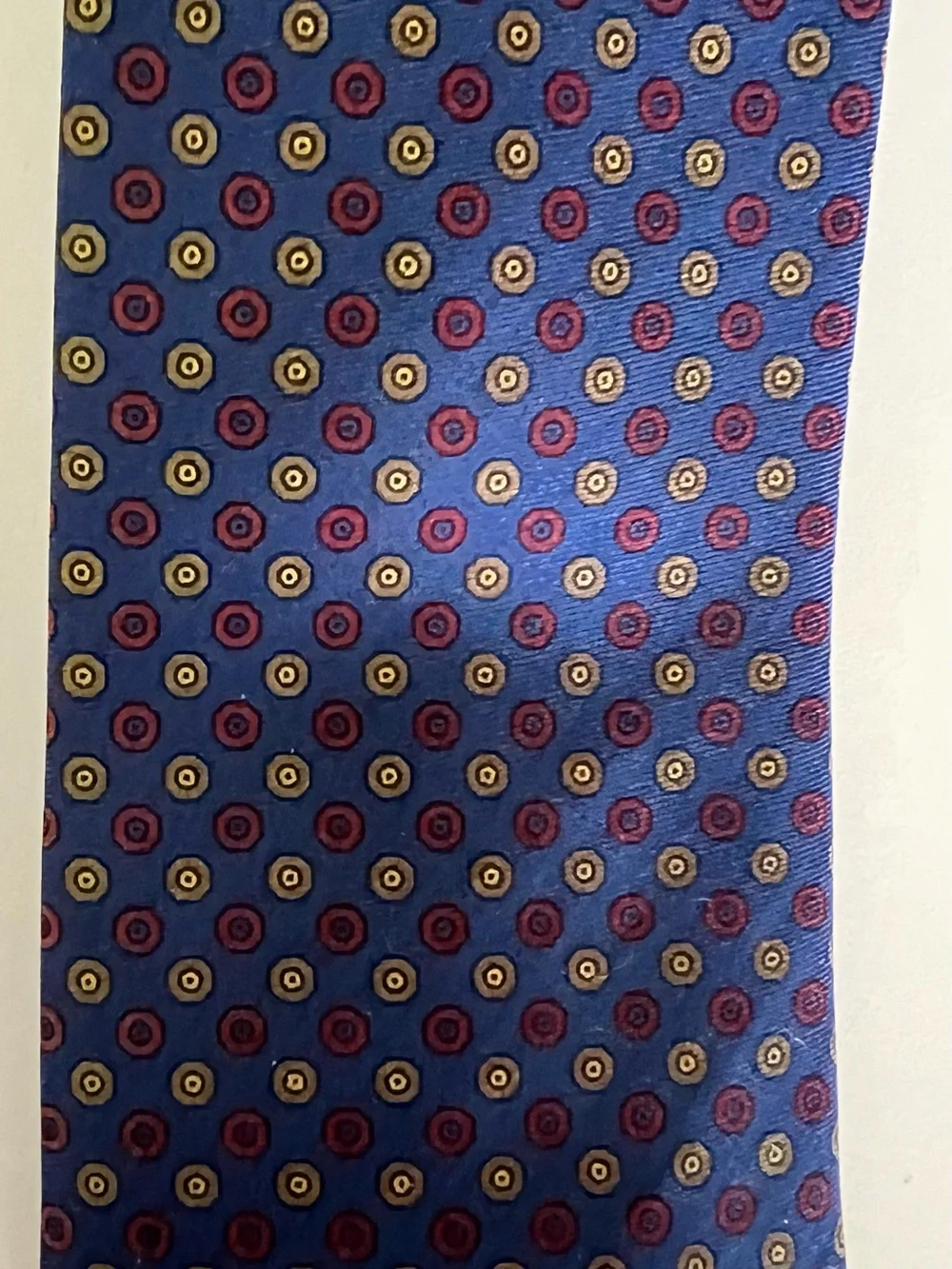 Elegant John Comfort London England 100% Silk Men,s Necktie, Blue, Red, Golden